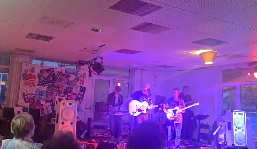 FmR en concert au Court-Bouillon, lieu associatif de Rambouillet (78), 25 avril 2026, photo 4